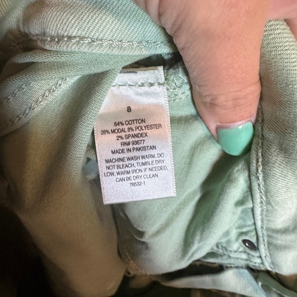 A.n.a Size 8 Women's Green Jeans - Picture 4 of 6